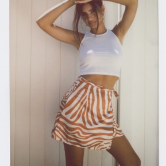 Inamorata zebra wrap skirt & Collard tie shirt set - Picture 2 of 9